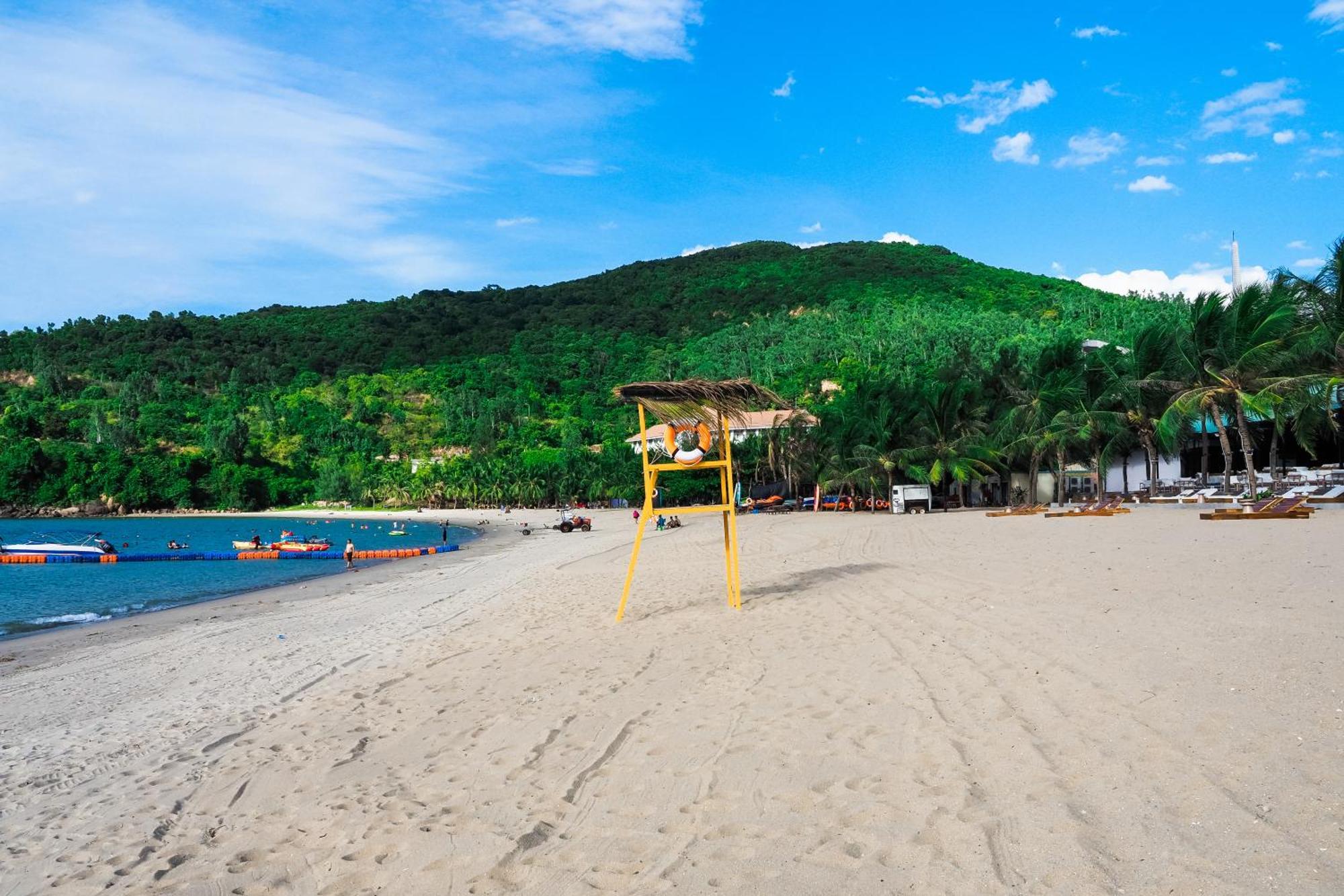 Bounce Beach Resort And Spa Da Nang Esterno foto