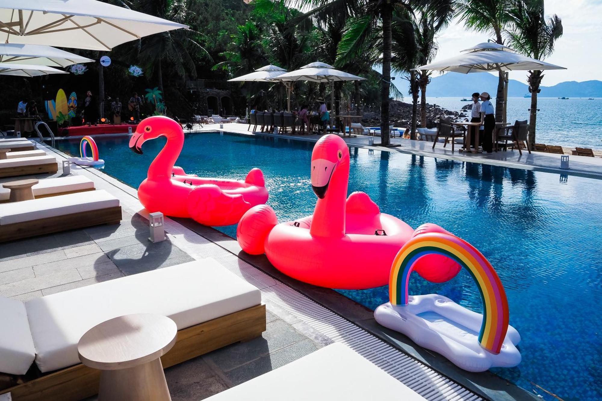 Bounce Beach Resort And Spa Da Nang Esterno foto