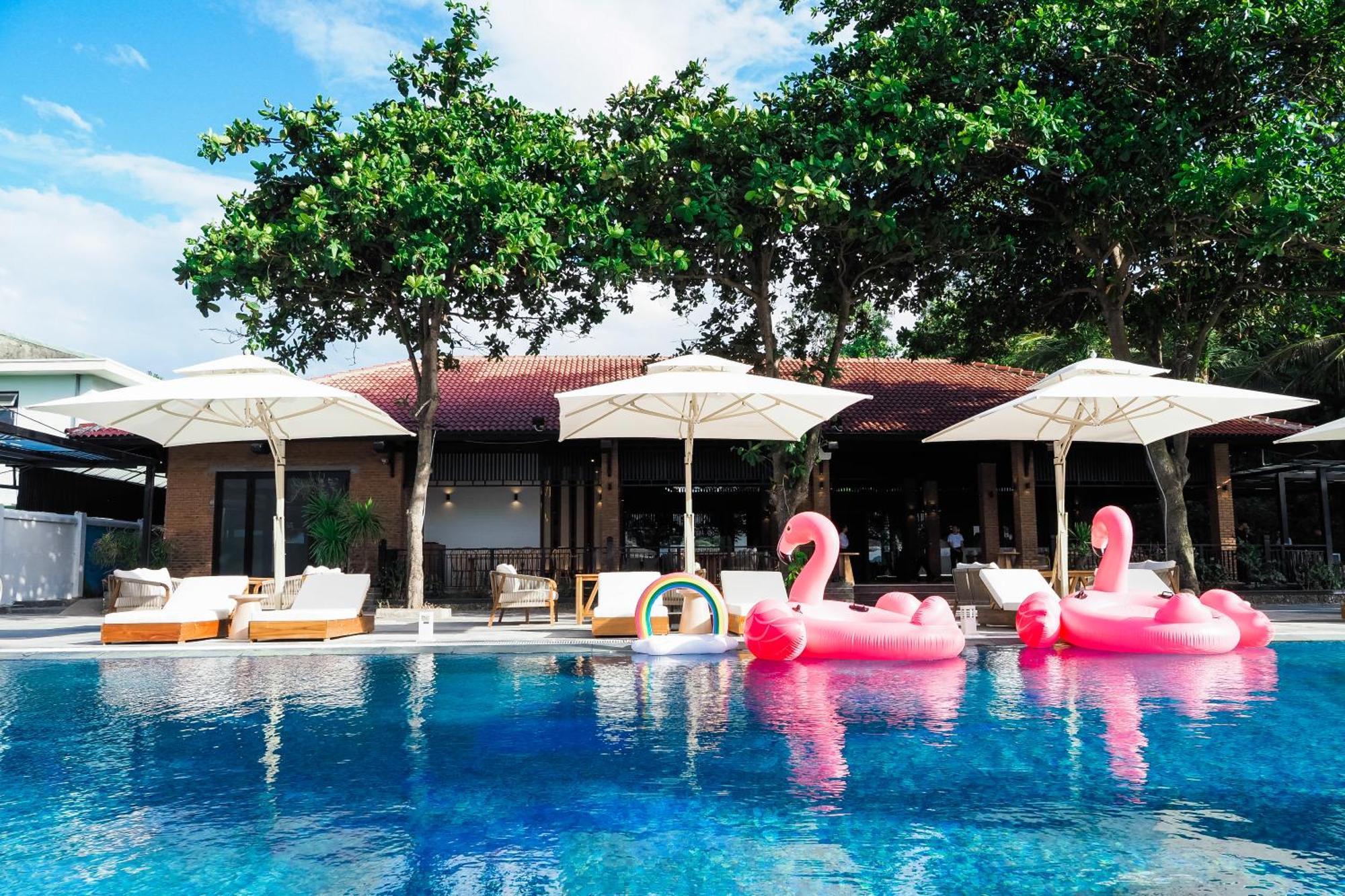 Bounce Beach Resort And Spa Da Nang Esterno foto