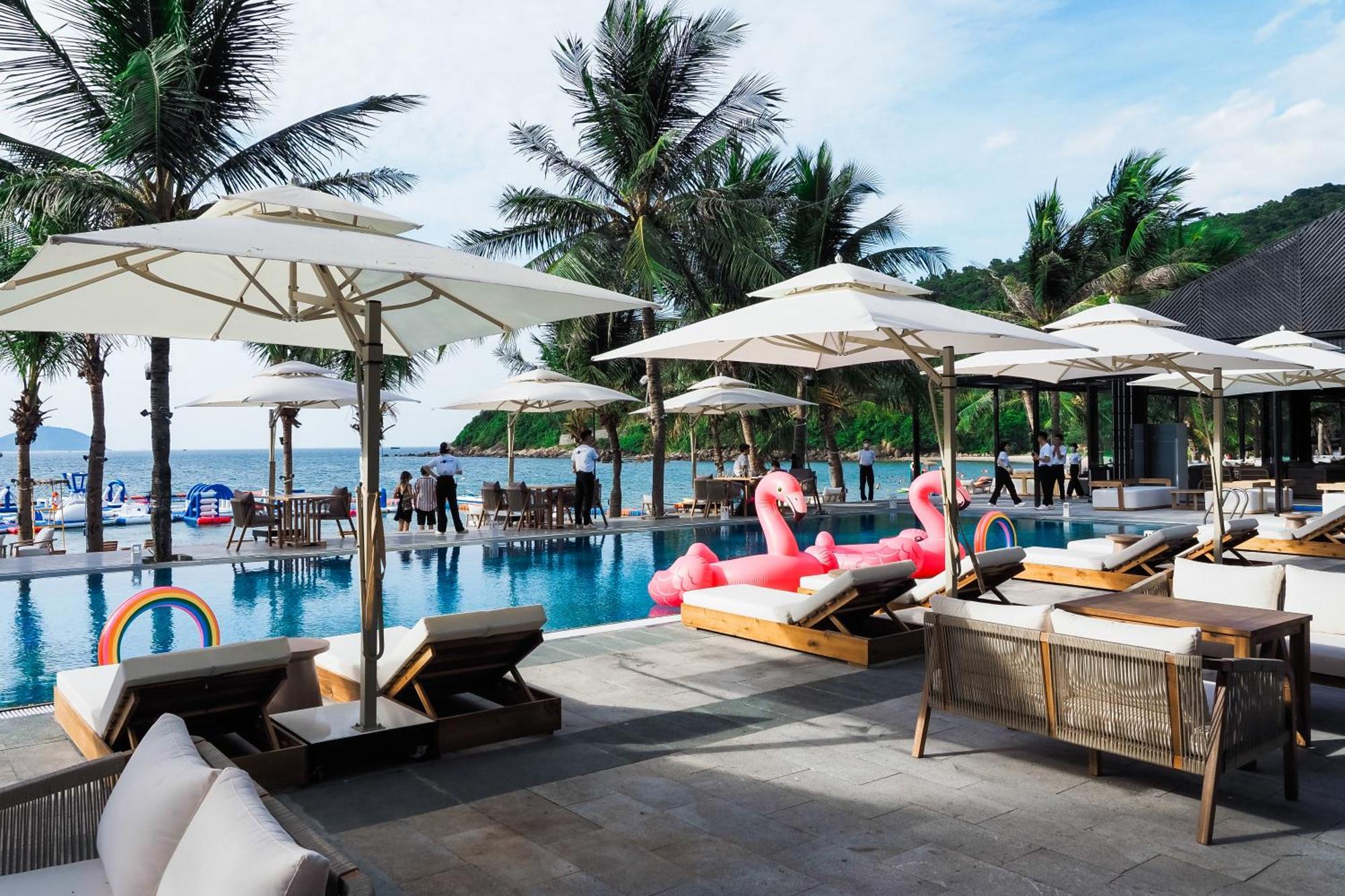 Bounce Beach Resort And Spa Da Nang Esterno foto
